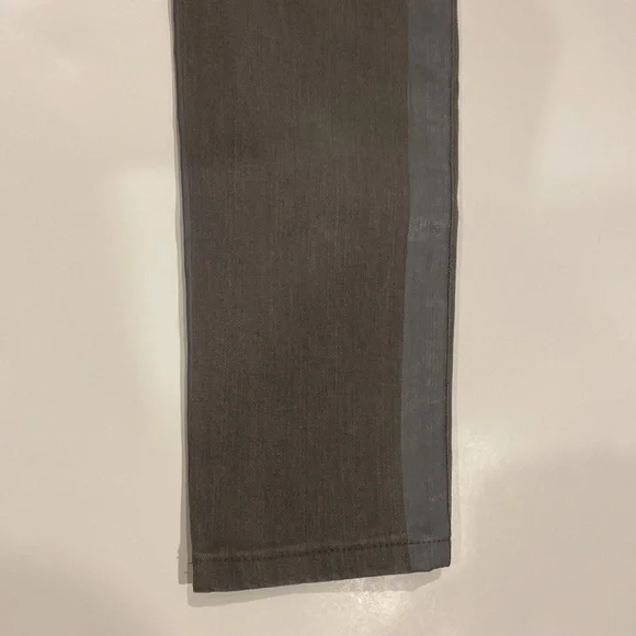 VINCE GRAY JEAN WITH  PLASTIC COATING STRIPS INSIDE SEAM & ' OUTSIDE - Picture 13 of 16